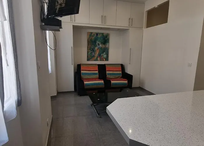 One Bedroom Andre شقة *