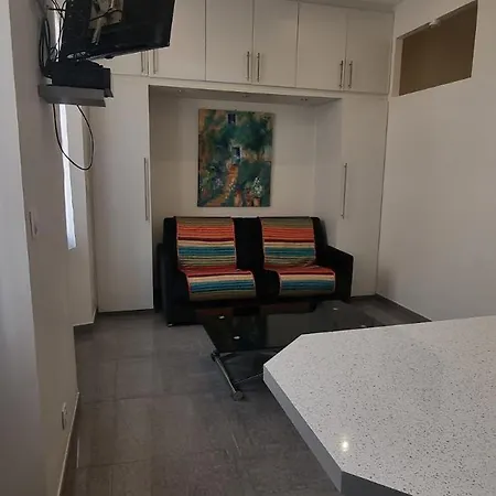 One Bedroom Andre شقة *